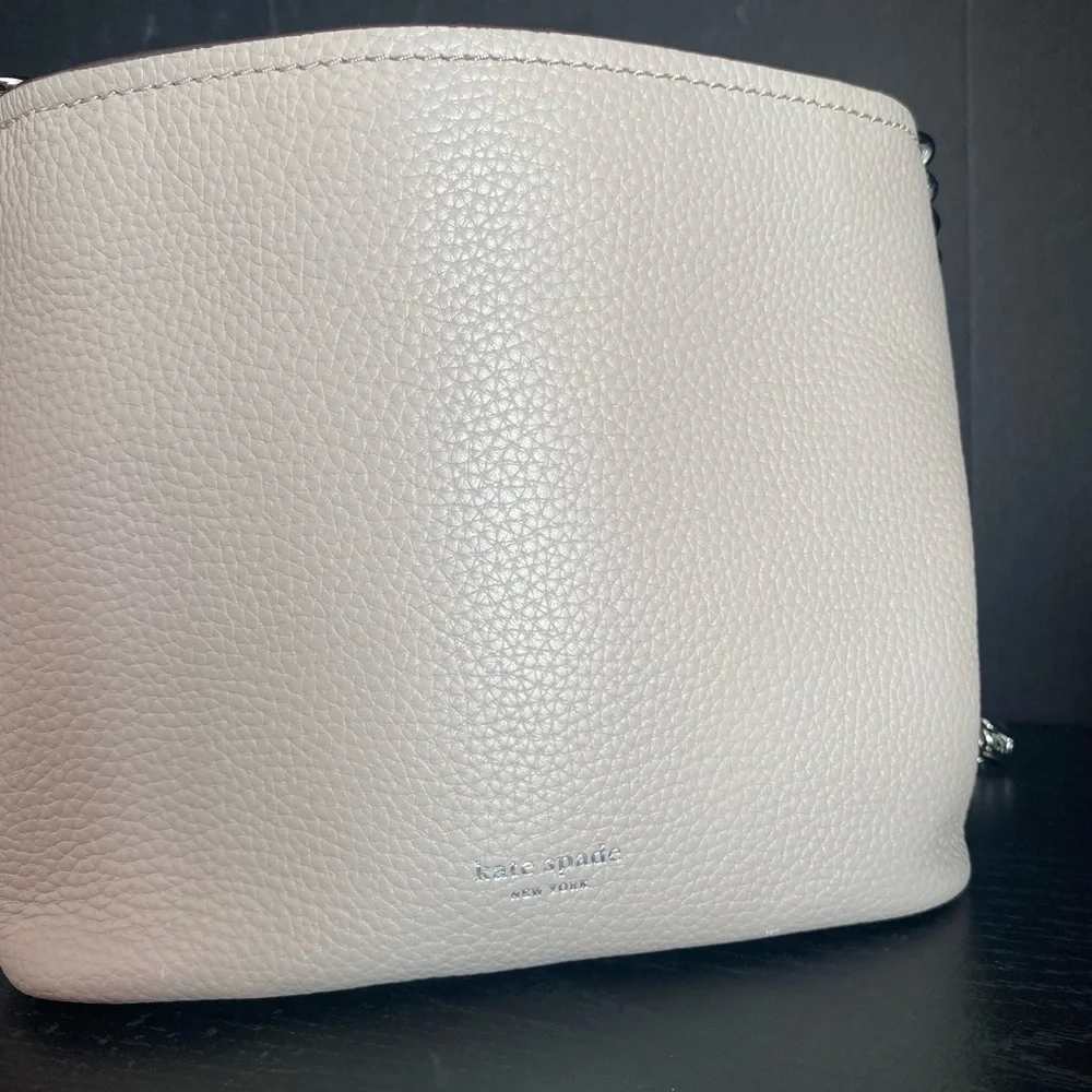 Bucket Bag - Picture 3 of 4